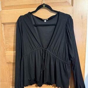 EARTHBOUND Black Tie-Front Blouse